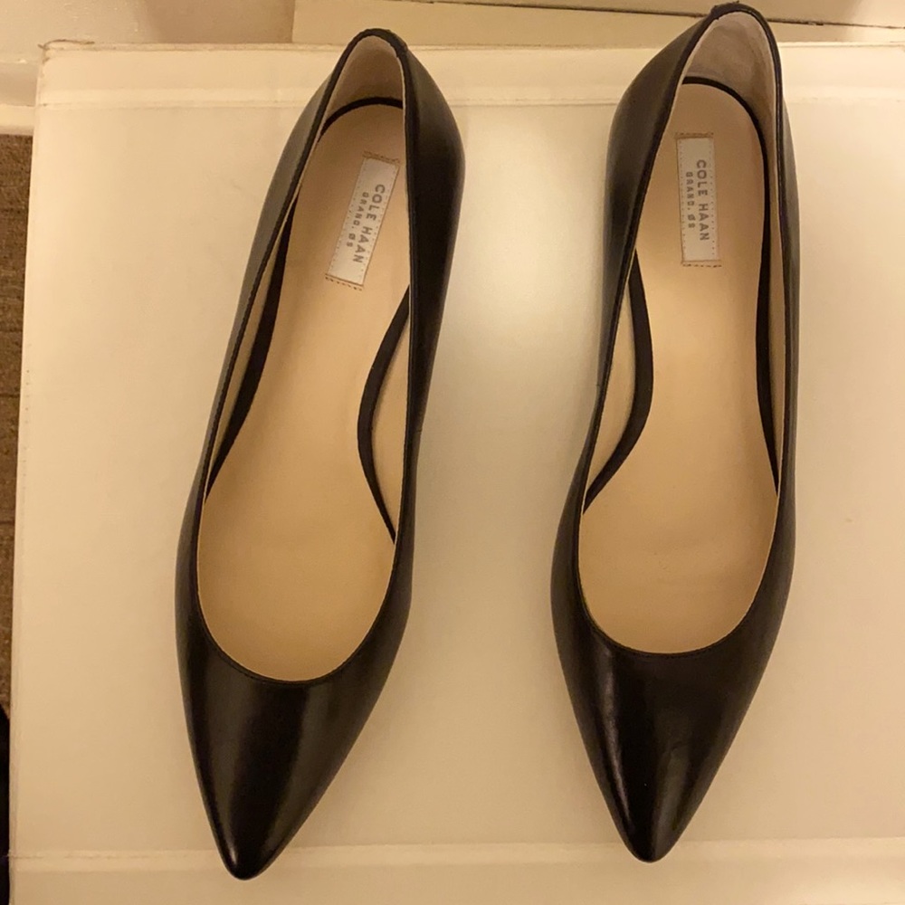 Brand new black Cole Haan flats